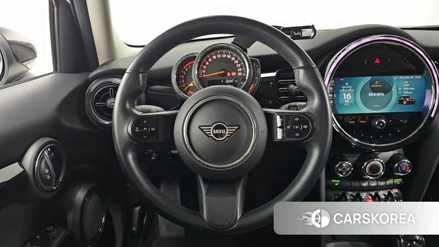 Mini Cooper 2021 Жемчужный цвет из Кореи, фото 4