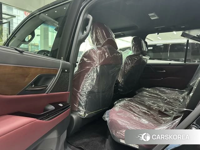 Lexus LX 2025 Черный из Китая, фото 4