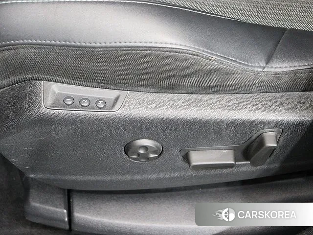 Peugeot 3008 second generation 2022 Черный из Кореи, фото 4