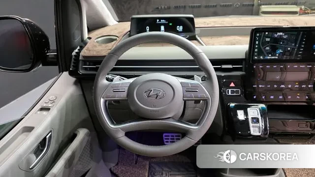 Hyundai Staria 2023 Черный из Кореи, фото 4