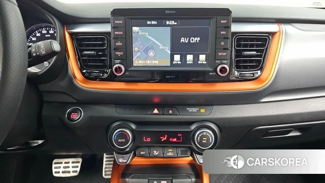Kia Stonic 2018 Желтый из Кореи, фото 4