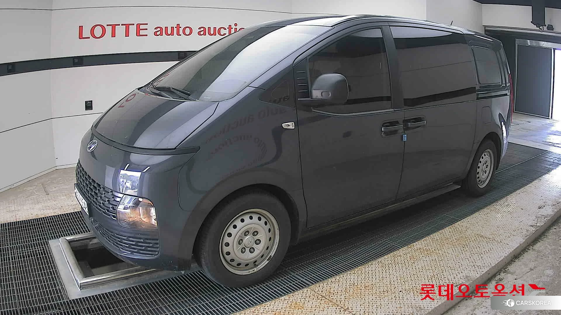 Hyundai Staria 2023 Другое из Кореи, фото 4