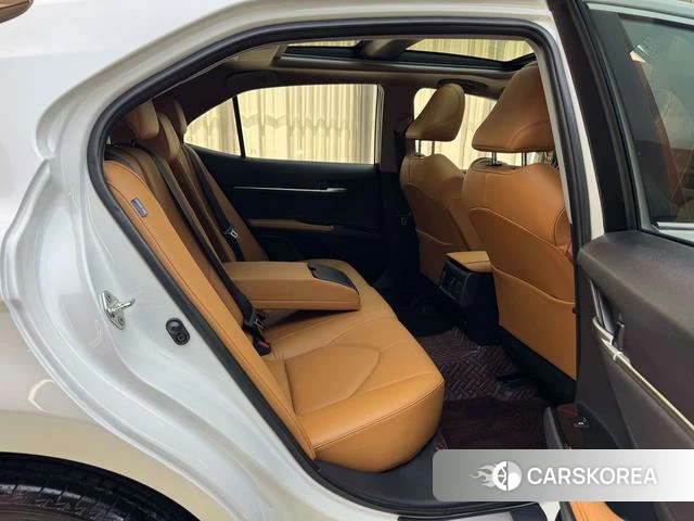 Toyota Camry 2020 Белый из Китая, фото 4