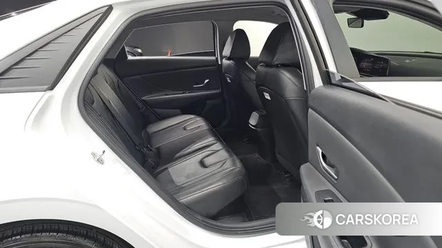 Hyundai Avante Hybrid (CN7) 2022 Белый из Кореи, фото 4