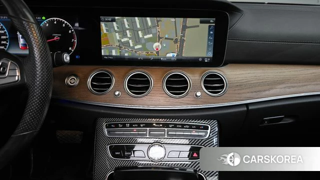 Mercedes-Benz E-Class W213 2018 Серый из Кореи, фото 4