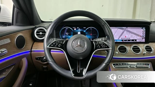 Mercedes-Benz E-Class W213 2021 Белый из Кореи, фото 4