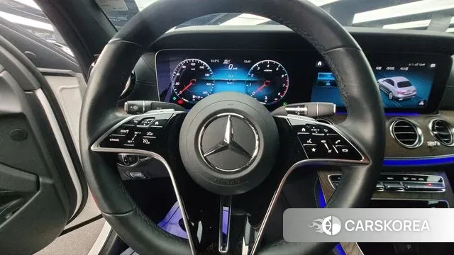 Mercedes-Benz E-Class W213 2023 Белый из Кореи, фото 4