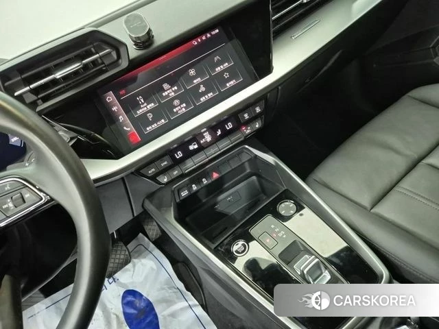 Audi A3 (8Y) 2022 Белый из Кореи, фото 4