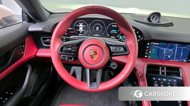 Porsche Taycan 2022 Жемчужный цвет из Кореи, фото 4