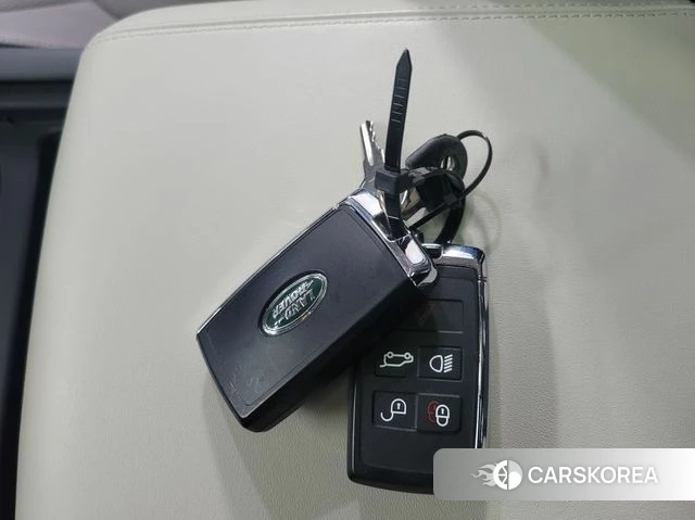 Land Rover Defender (L663) 2024 Серый из Кореи, фото 4