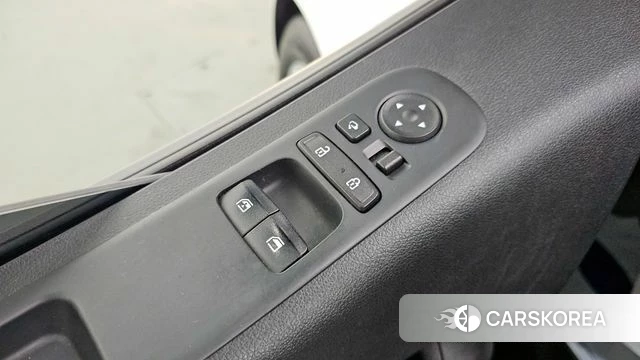 Hyundai Staria 2022 Белый из Кореи, фото 4