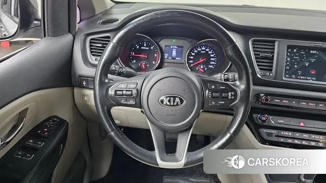 Kia The New Carnival 2018 Серебряный из Кореи, фото 4