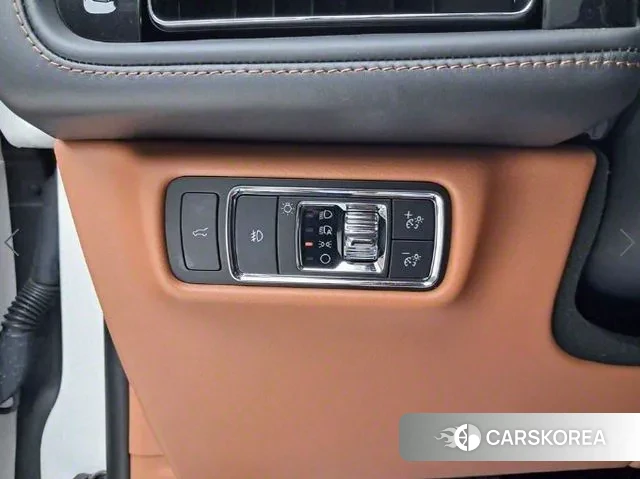 Lincoln Aviator 2nd generation 2023 Белый из Кореи, фото 4