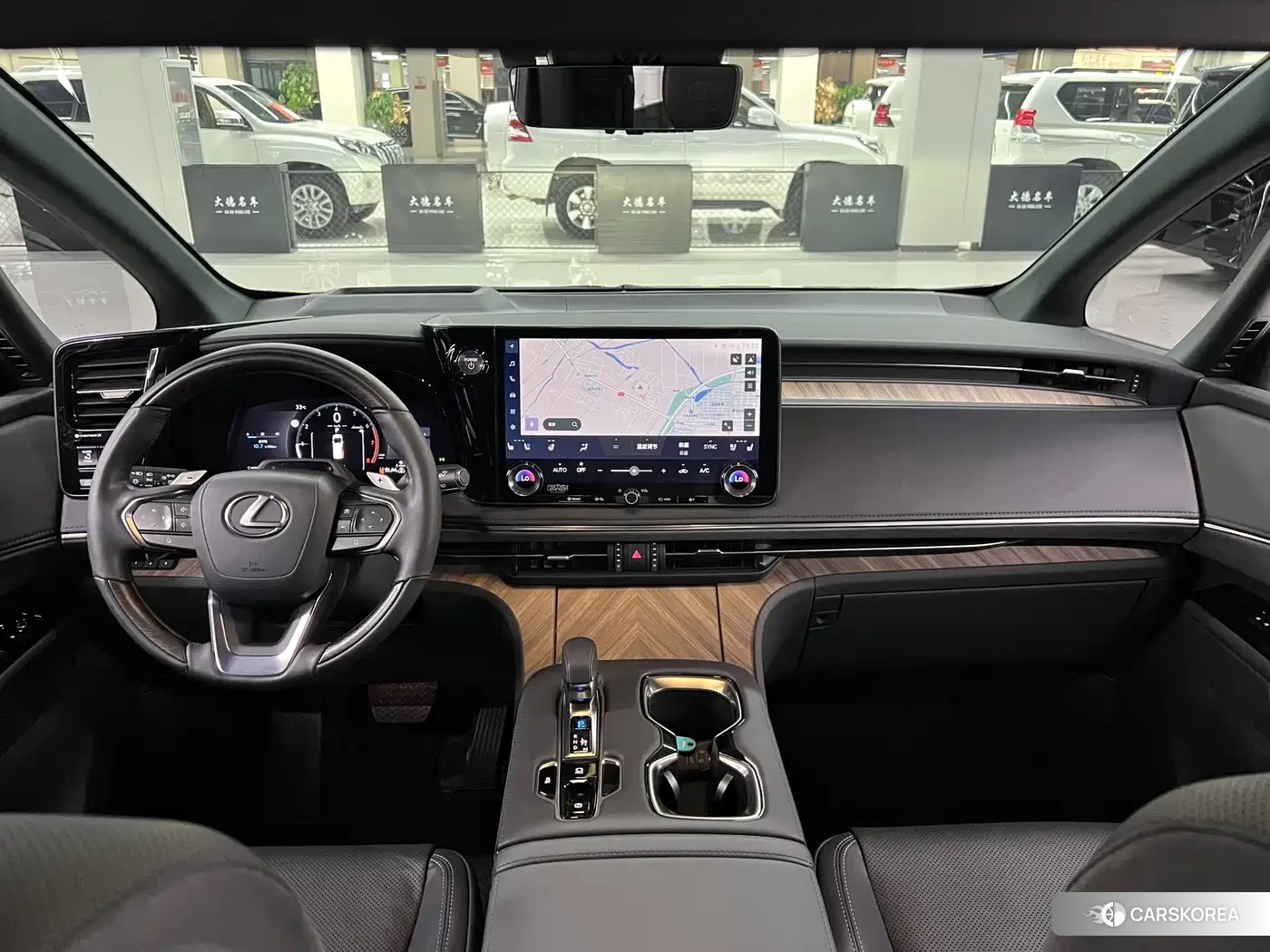 Lexus LM 2024 Черный из Китая, фото 4