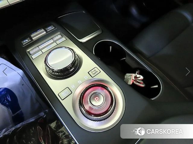 Genesis GV70 2024 Белый из Кореи, фото 4