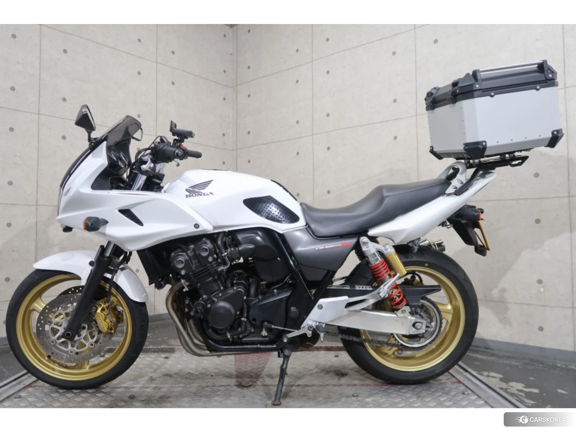 Проданный Honda CB400SF BOLDOR id 3950195 из Японии
