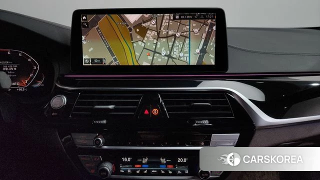 BMW 5 Series (G30) 2022 Белый из Кореи, фото 4