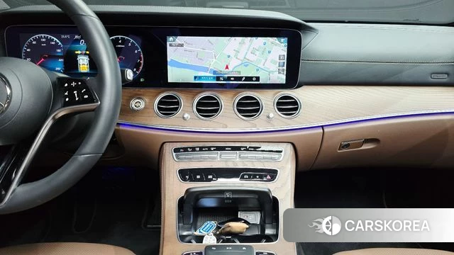 Mercedes-Benz E-Class W213 2023 Черный из Кореи, фото 4