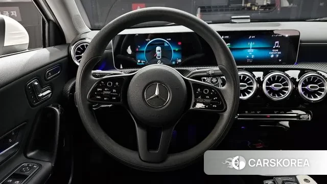 Mercedes-Benz A-Class W177 2020 Белый из Кореи, фото 4