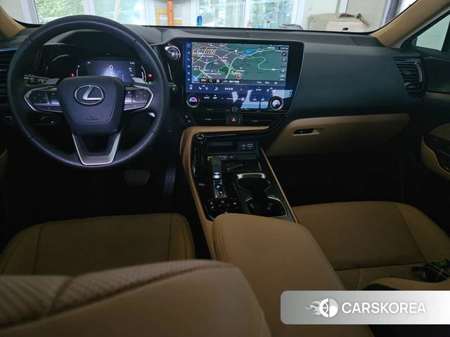 Lexus NX350h Second generation 2024 Белый из Кореи, фото 4