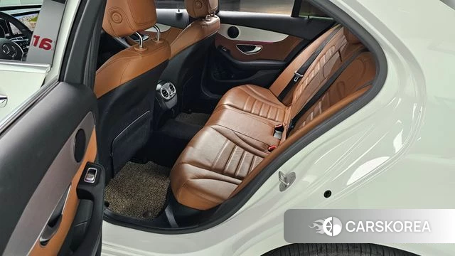 Mercedes-Benz C-Class W205 2021 Белый из Кореи, фото 4