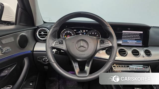 Mercedes-Benz E-Class W213 2018 Белый из Кореи, фото 4