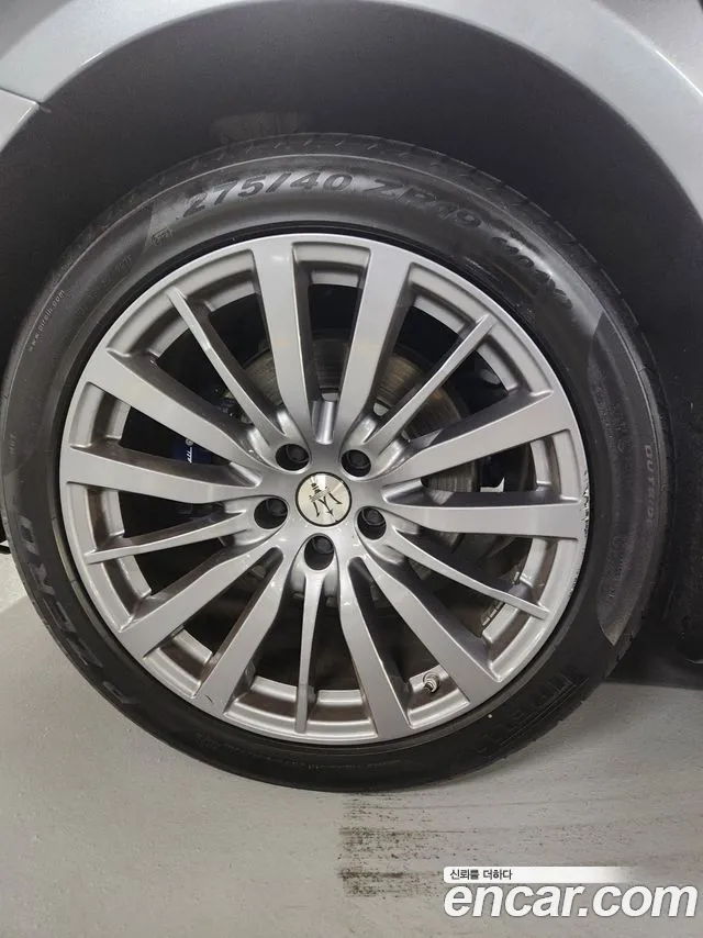 Maserati Ghibli 2022 Серебристо-серый из Кореи, фото 4