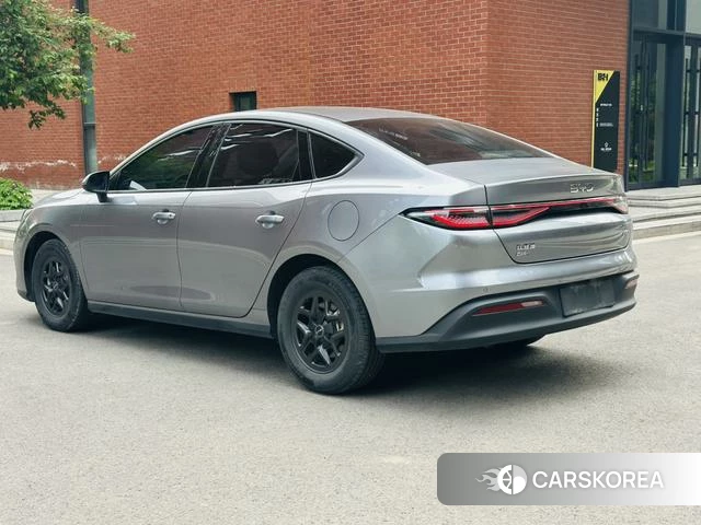 BYD Seal 05DM 2025 Темно-серый из Китая, фото 4