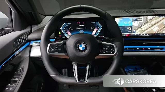 BMW 5 Series (G60) 2025 Серый из Кореи, фото 4