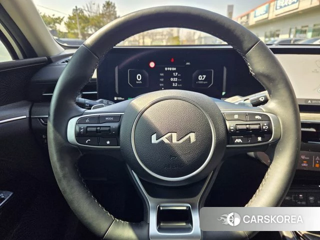 Kia The New K5 3rd generation 2024 Белый из Кореи, фото 4