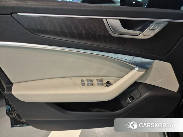 Audi A6 (C8) 2023 Черный из Кореи, фото 4