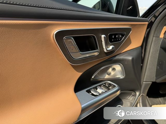 Mercedes-Benz E-class 2025 Черный из Китая, фото 4