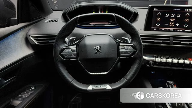 Peugeot 5008 second generation 2022 Серый из Кореи, фото 4