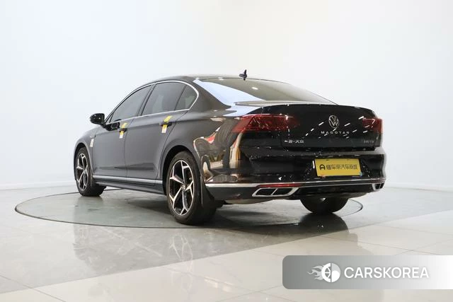 Volkswagen Magotan 2024 Черный из Китая, фото 4