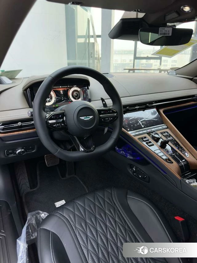 Aston Martin DB12 2026 Темно-серый из Китая, фото 4
