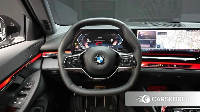 BMW 5 Series (G60) 2023 Черный из Кореи, фото 4