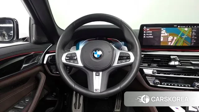 BMW 5 Series (G30) 2023 Белый из Кореи, фото 4