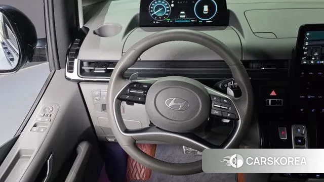 Hyundai Staria 2024 Черный из Кореи, фото 4