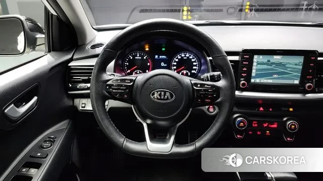Kia Stonic 2019 Белый из Кореи, фото 4