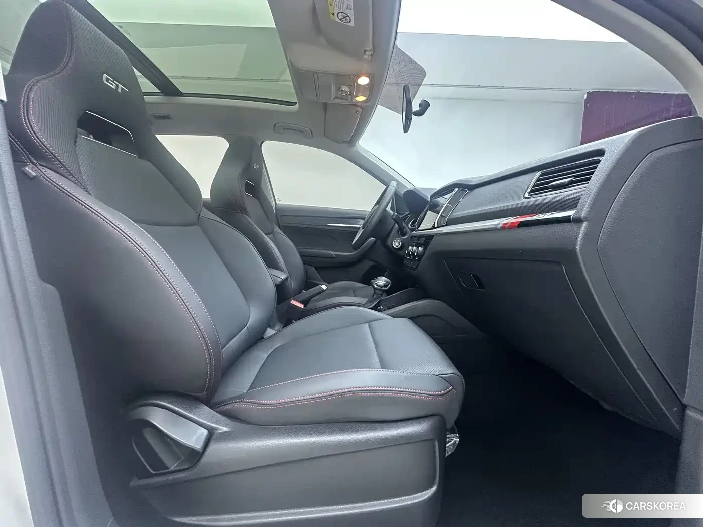 Skoda Komick 2022 Белый из Китая, фото 4