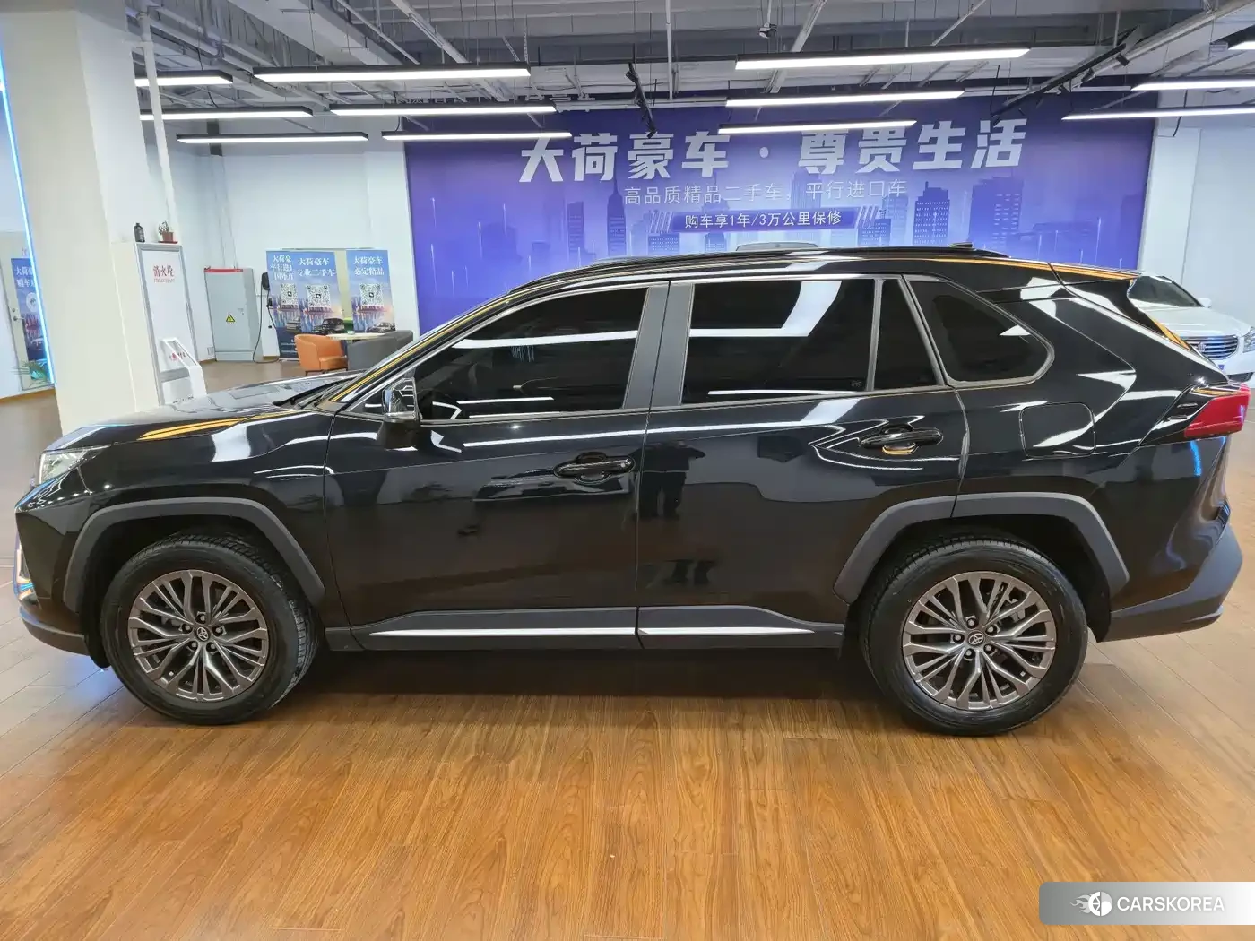 Toyota Wildlander 2024 Черный из Китая, фото 4