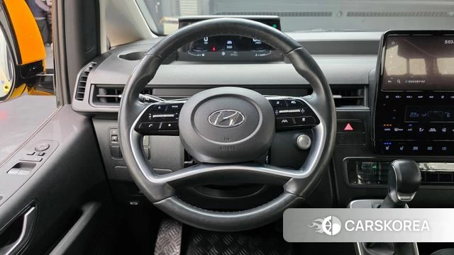 Hyundai Staria 2024 Желтый из Кореи, фото 4