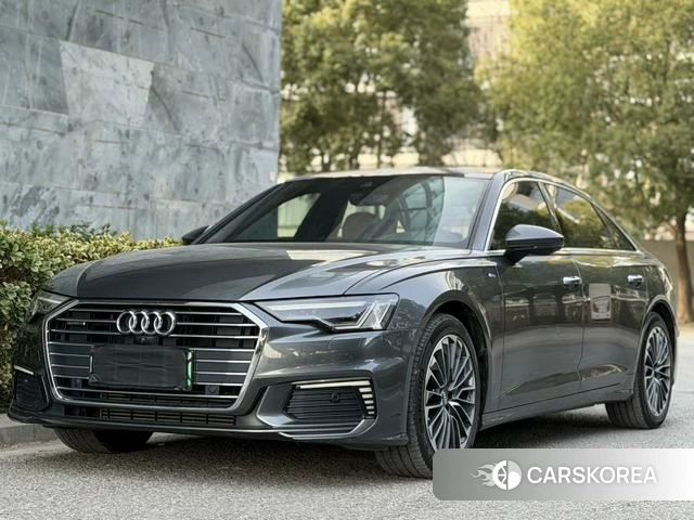 Audi A6L PHEV 2021 Темно-серый из Китая, фото 4