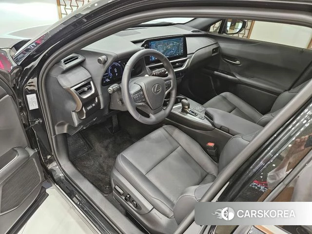 Lexus UX300h id 4704885 из Кореи 4