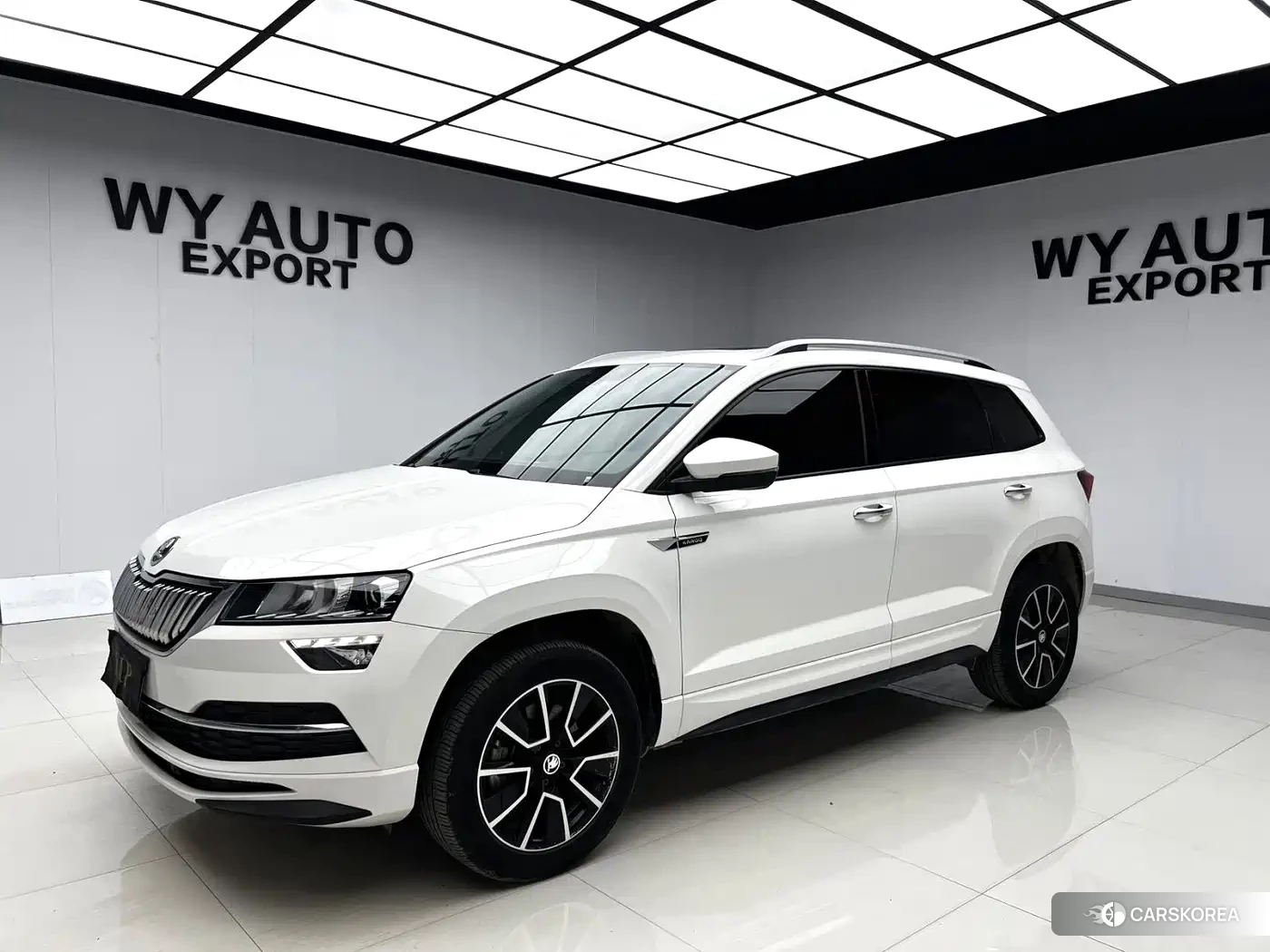 Skoda Karoq 2022 Белый из Китая, фото 4