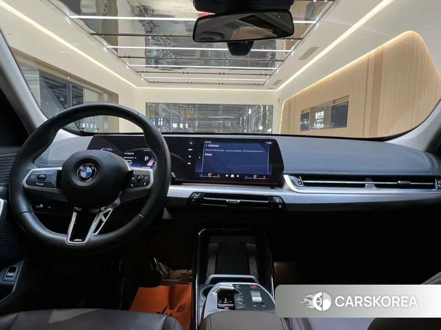 BMW X1 2024 Серебристо-серый из Китая, фото 4