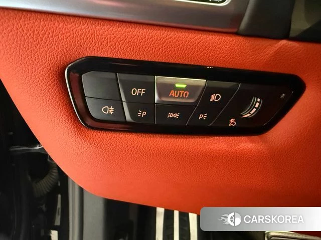 BMW 8 Series (G15) 2023 Черный из Кореи, фото 4
