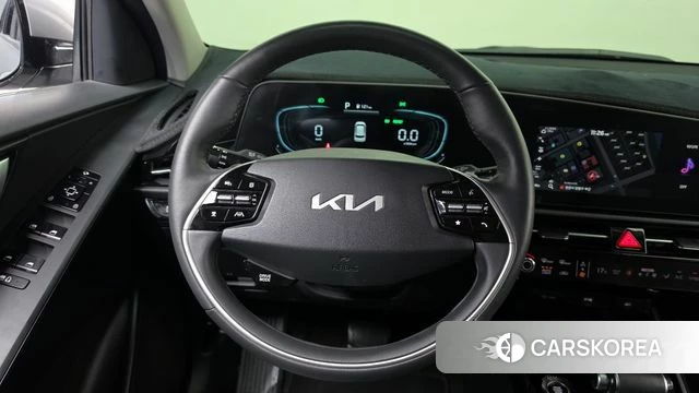 Kia Di Ol Nu Niro 2022 Серебристо-серый из Кореи, фото 4