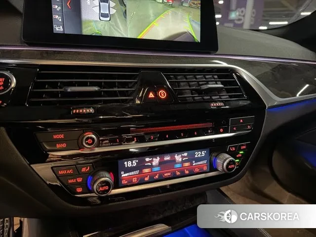 BMW 5 Series (G30) 2018 Черный из Кореи, фото 4