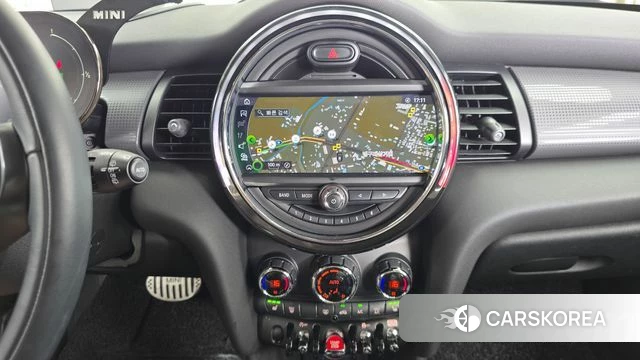 Mini Cooper 2021 Жемчужный цвет из Кореи, фото 4